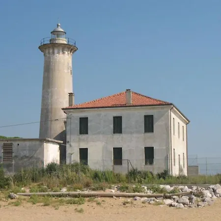 Appartement Three-room Bright Flat 150m From The Sea