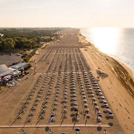 Appartamento Sea Breeze And Rooftop Pool *